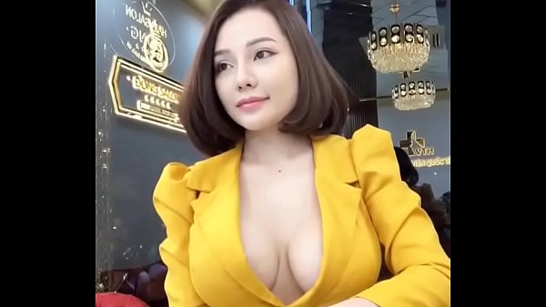 Sexy Vietnamese Cô ấy là ai?